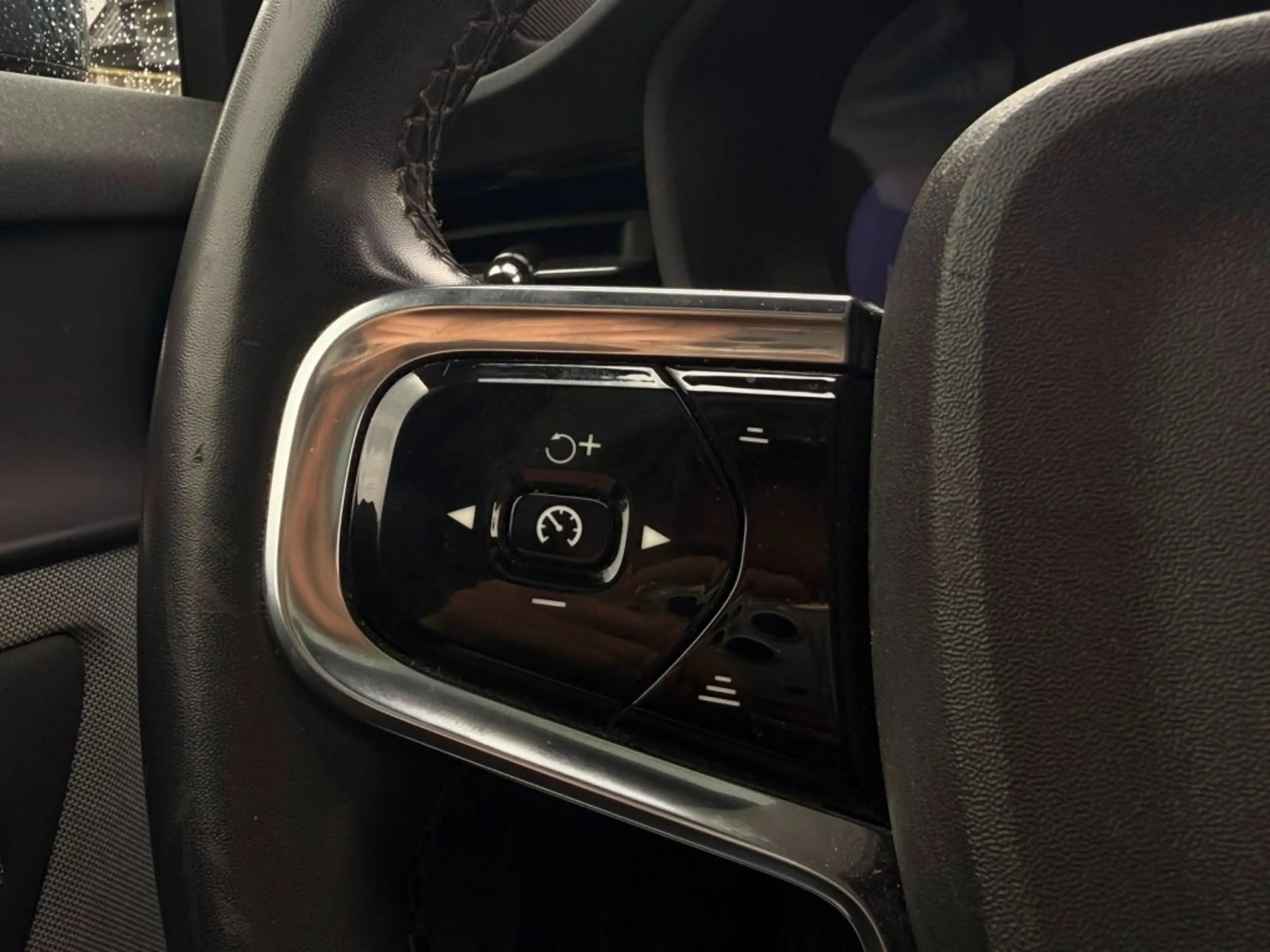 Polestar 2 STANDARD RANGE SINGLE MOTOR 69KWH. CARPLAY, PANO, — photo 10