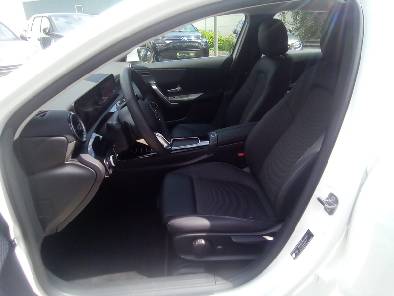 Mercedes-Benz A 180 Progressive LED — photo 14