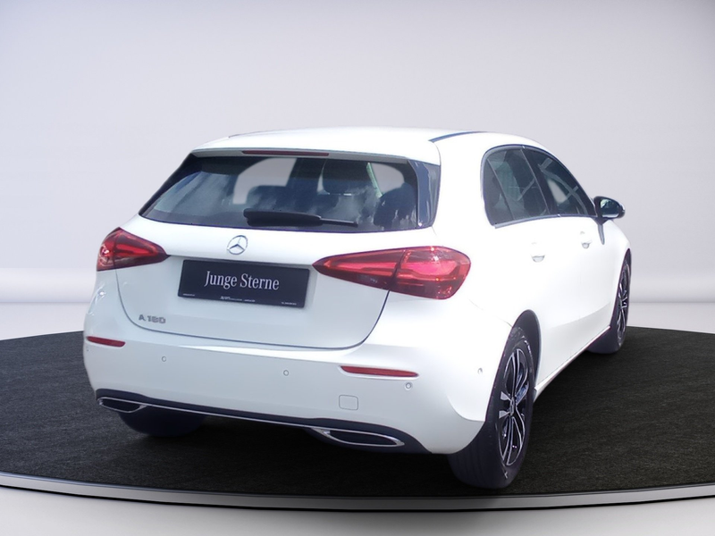 Mercedes-Benz A 180 Progressive LED — photo 5