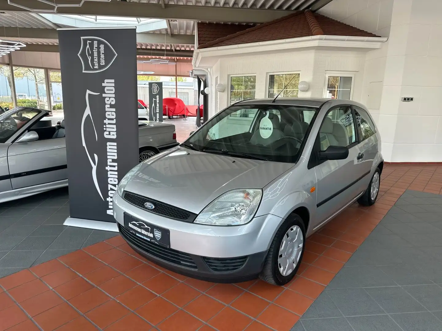 Ford Fiesta Ambiente * 2. Hand / TOP / Garantie * Ezüst - 1