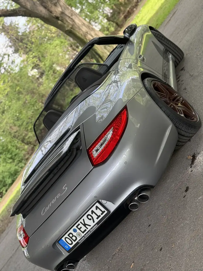 Porsche 997 911 Carrera S Cabriolet Stříbrná - 1