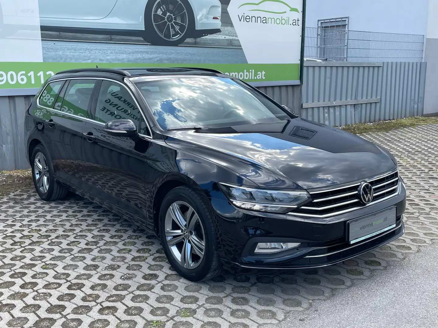 Volkswagen Passat Variant Business 2,0 TDI DSG * 1. Besitz * alle Service * Schwarz - 1