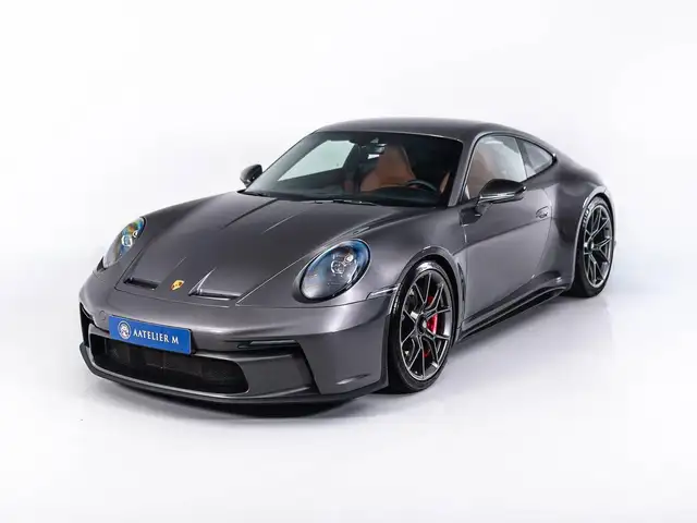 Porsche 911 view 7