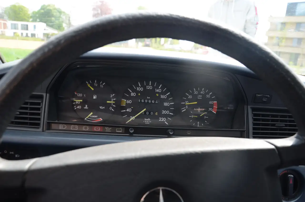 Mercedes-Benz 190E W201, foto 12