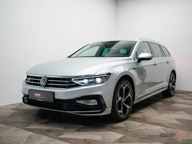 Volkswagen Passat Variant *R-Line*Panorama*DSG*Virtual*MwSt*