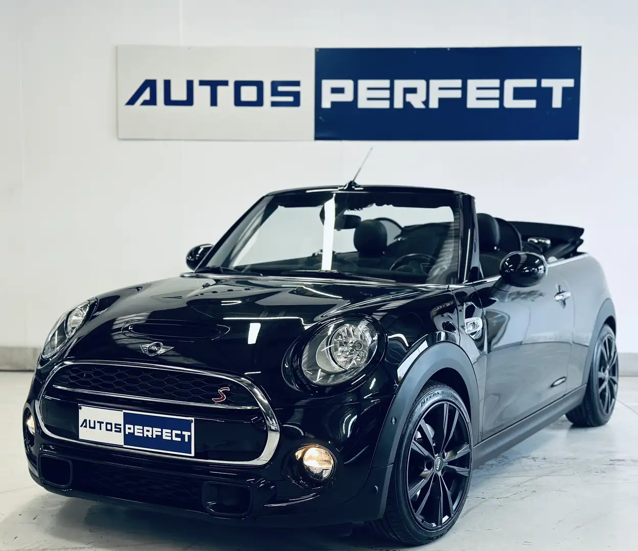 MINI Cooper SD Cabrio 2.0d BOITE AUTO NAVI PDC CLIM BLUETOOTH START STOP Schwarz - 1