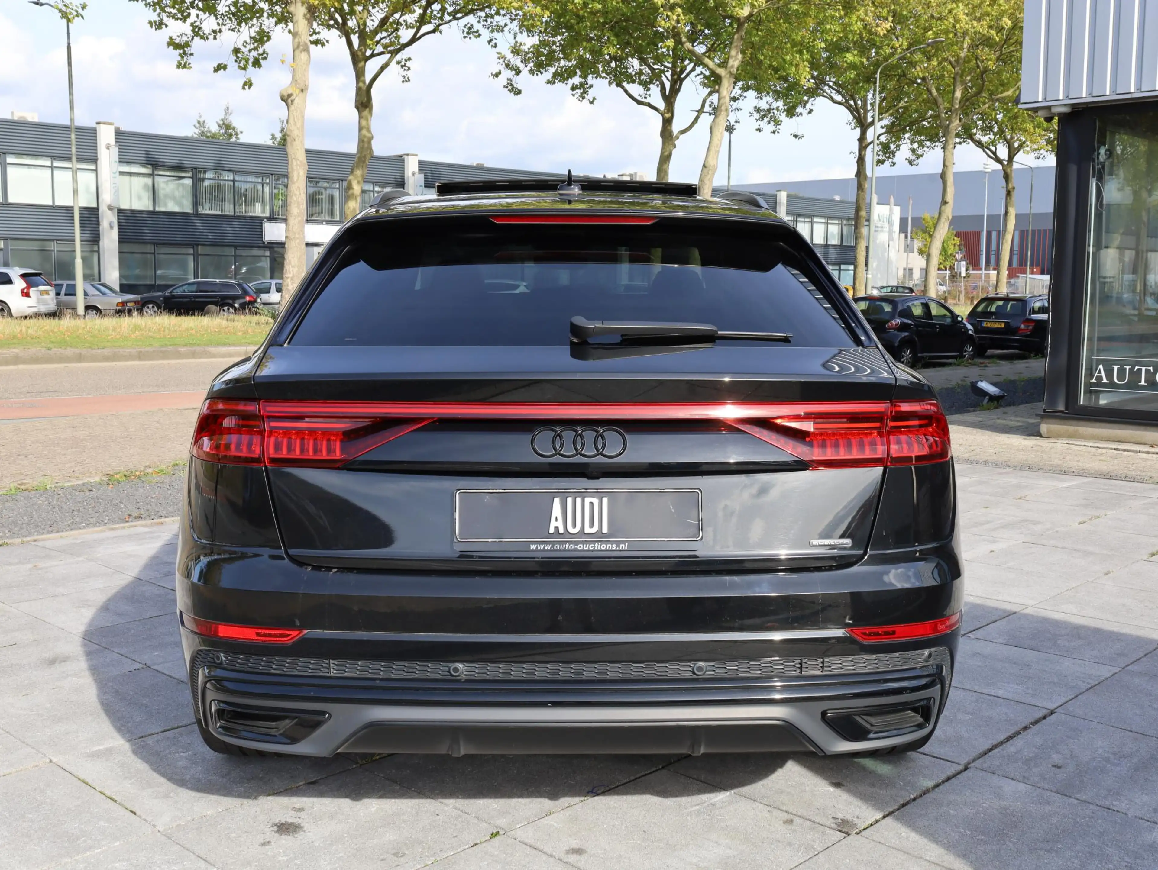 Audi Q8 60 TFSI e quattro Pro Line S Competition Panodak | — photo 4