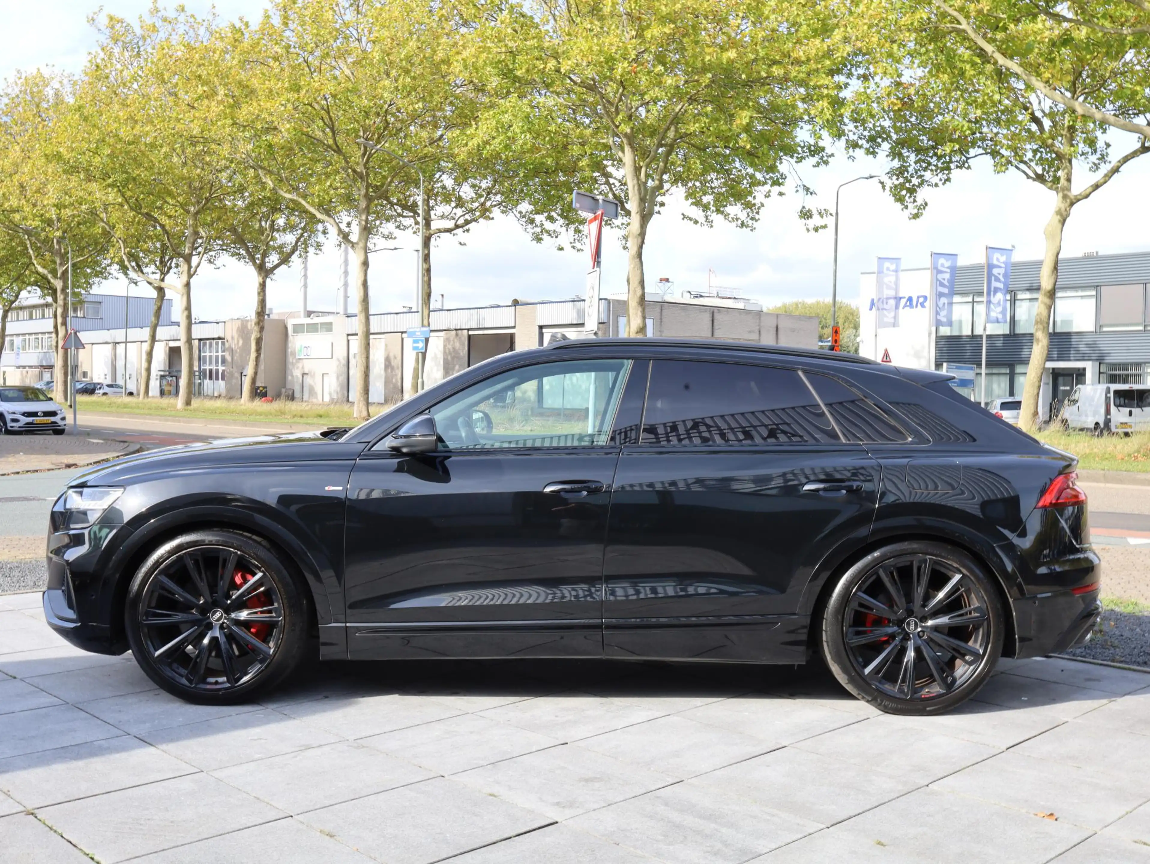 Audi Q8 60 TFSI e quattro Pro Line S Competition Panodak | — photo 2