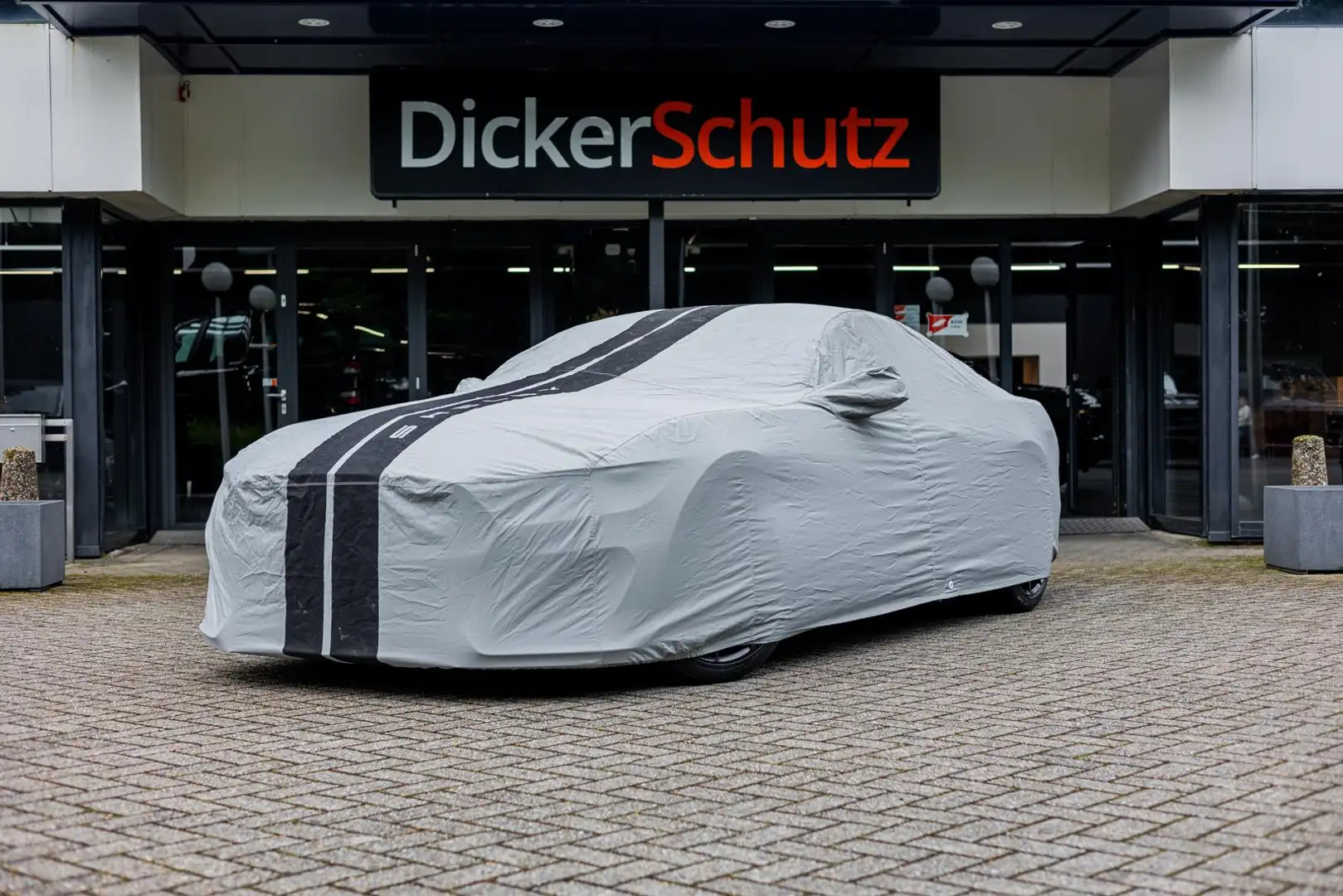 Ford Mustang Shelby GT350. 11.000 KM! Eerste eigenaar! Black - 2