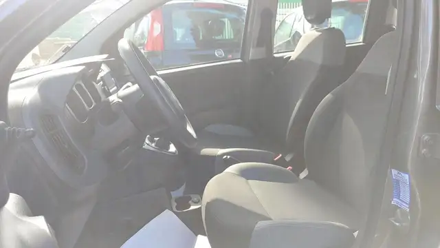 Fiat Panda view 6