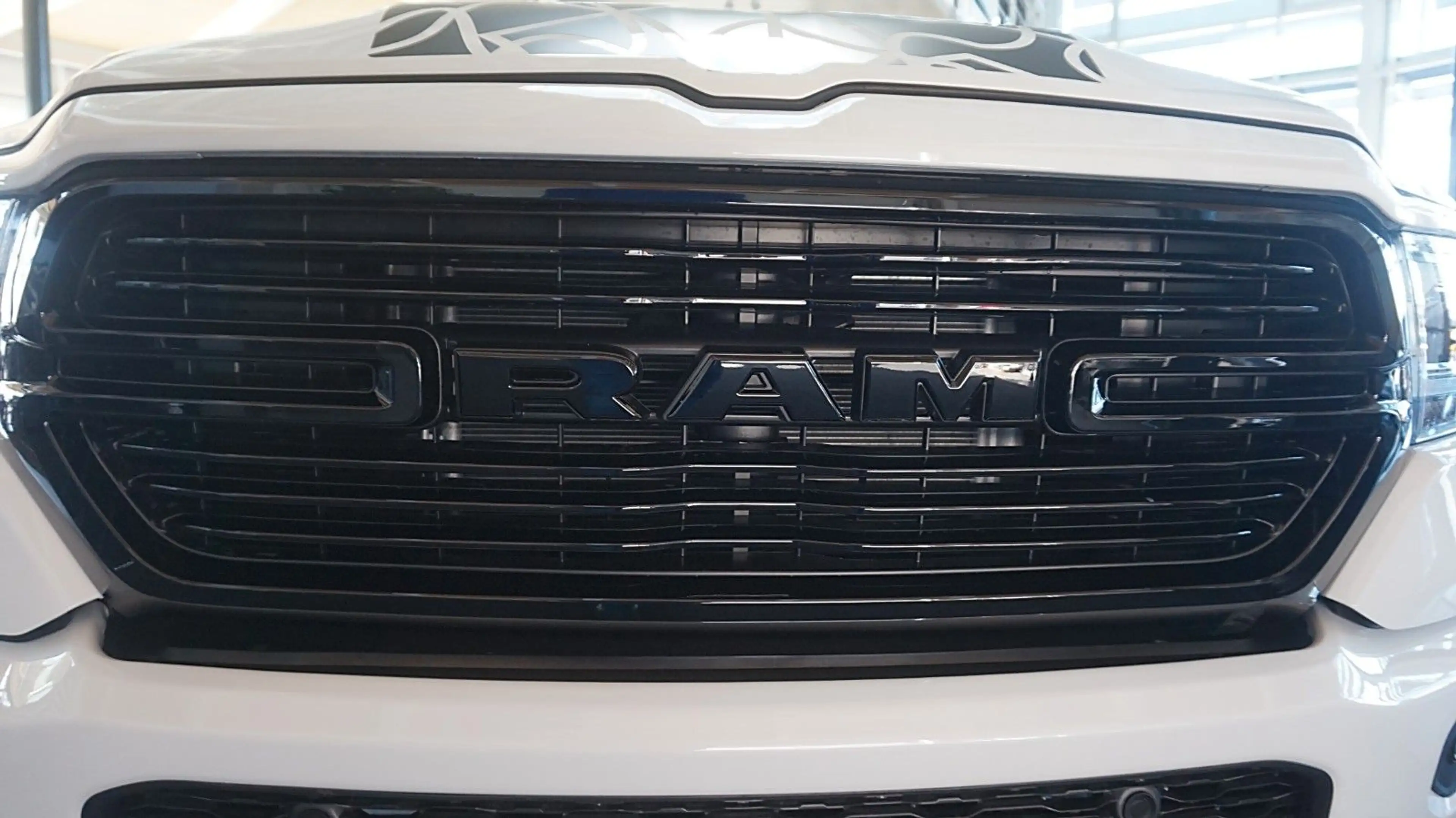 Dodge RAM 1500 HEMI V8eTorque*Crew-Cab*hoch-breit*AHK* — photo 9