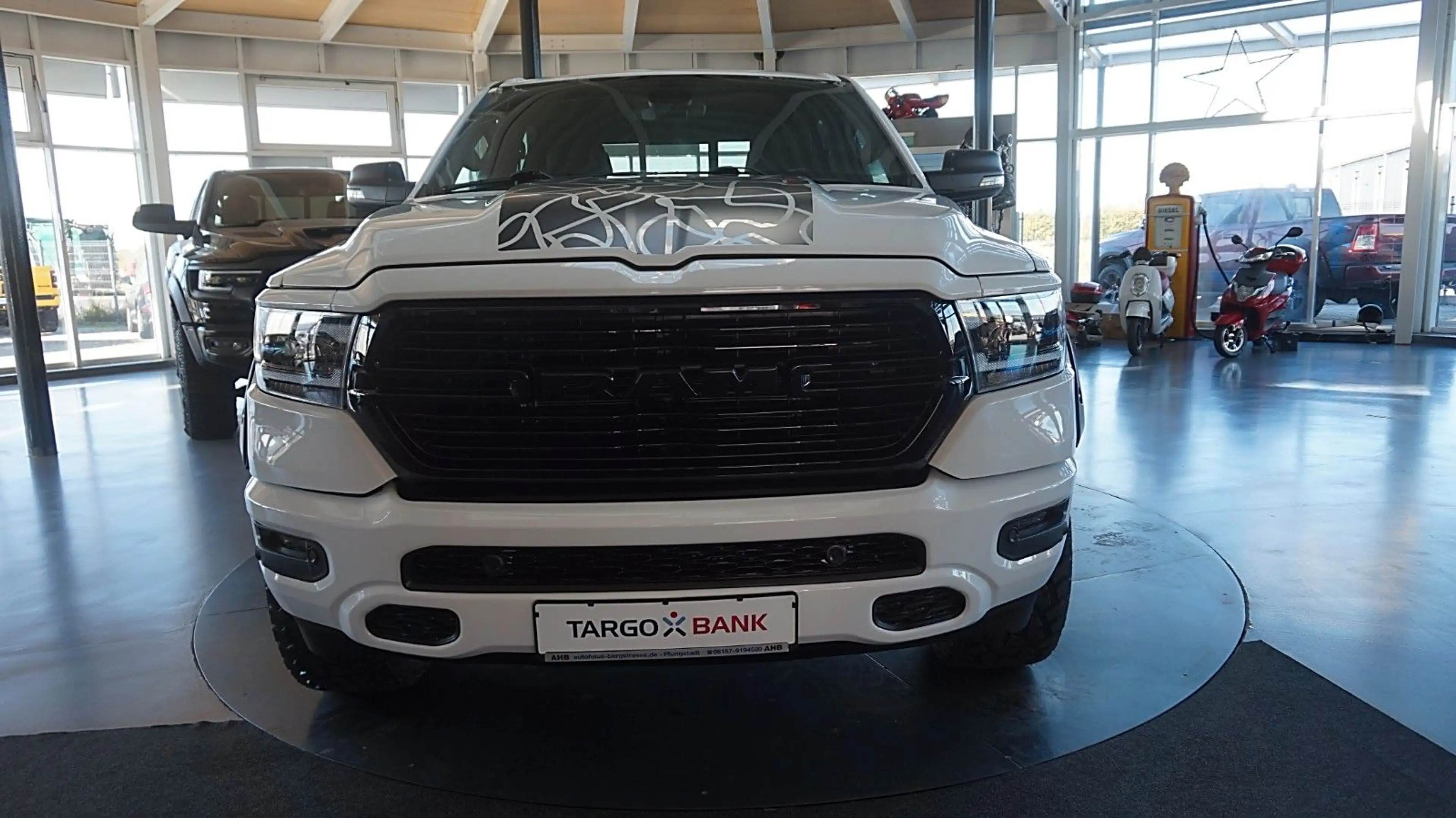 Dodge RAM 1500 HEMI V8eTorque*Crew-Cab*hoch-breit*AHK* — photo 2