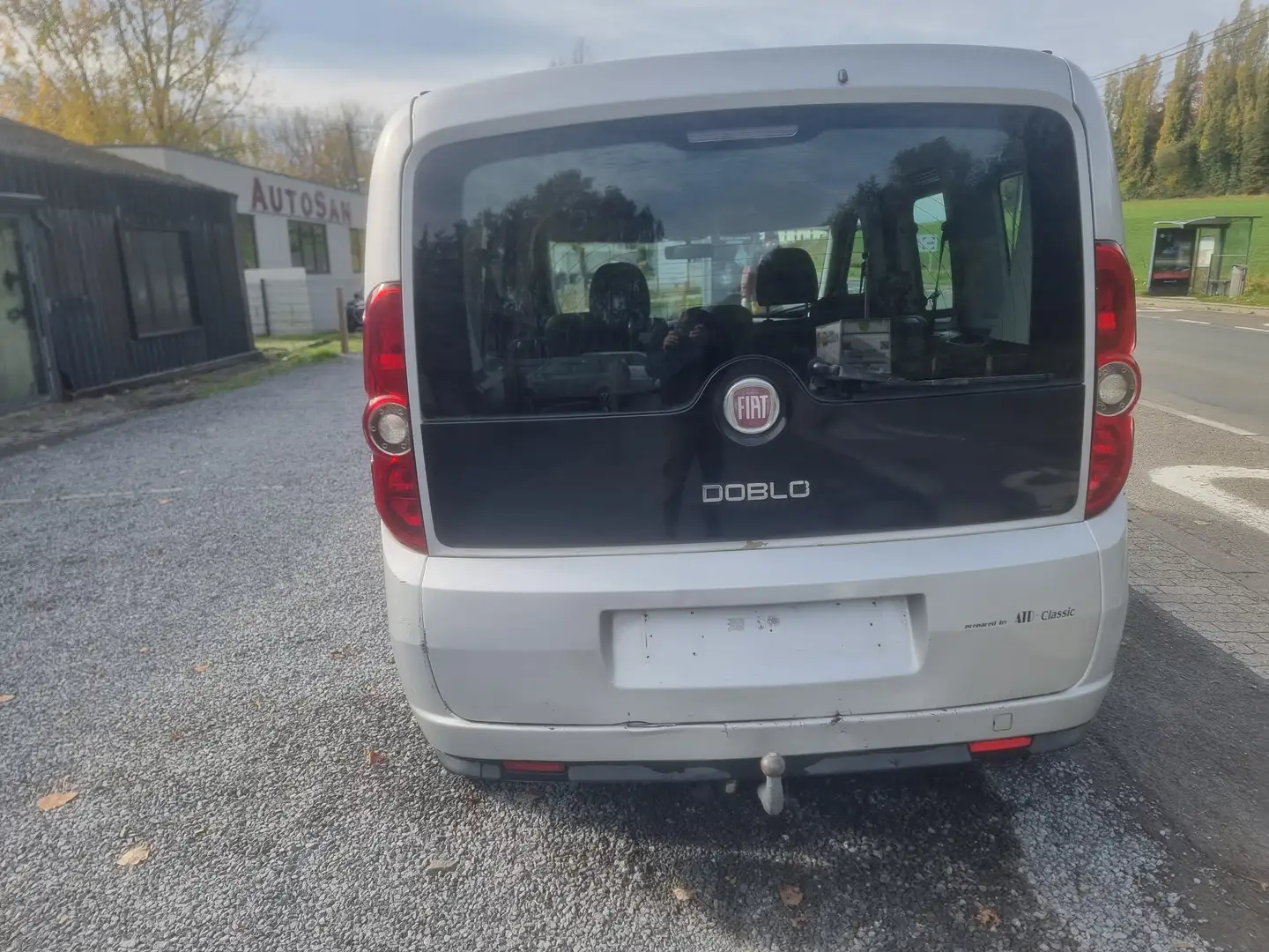 Fiat Doblo 1.4i Base Gris - 2