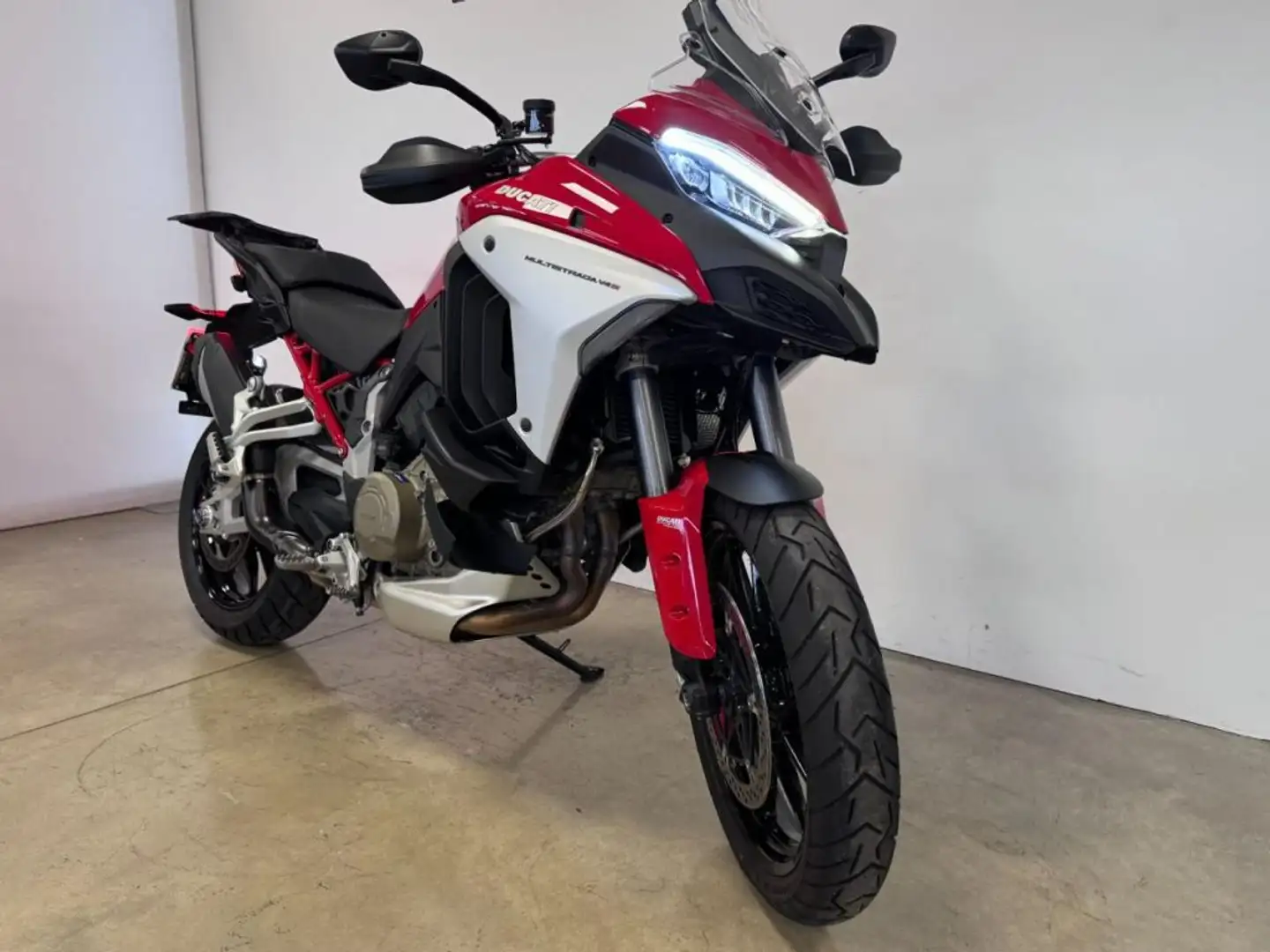 Ducati Multistrada V4 S RADAR Rosso - 2