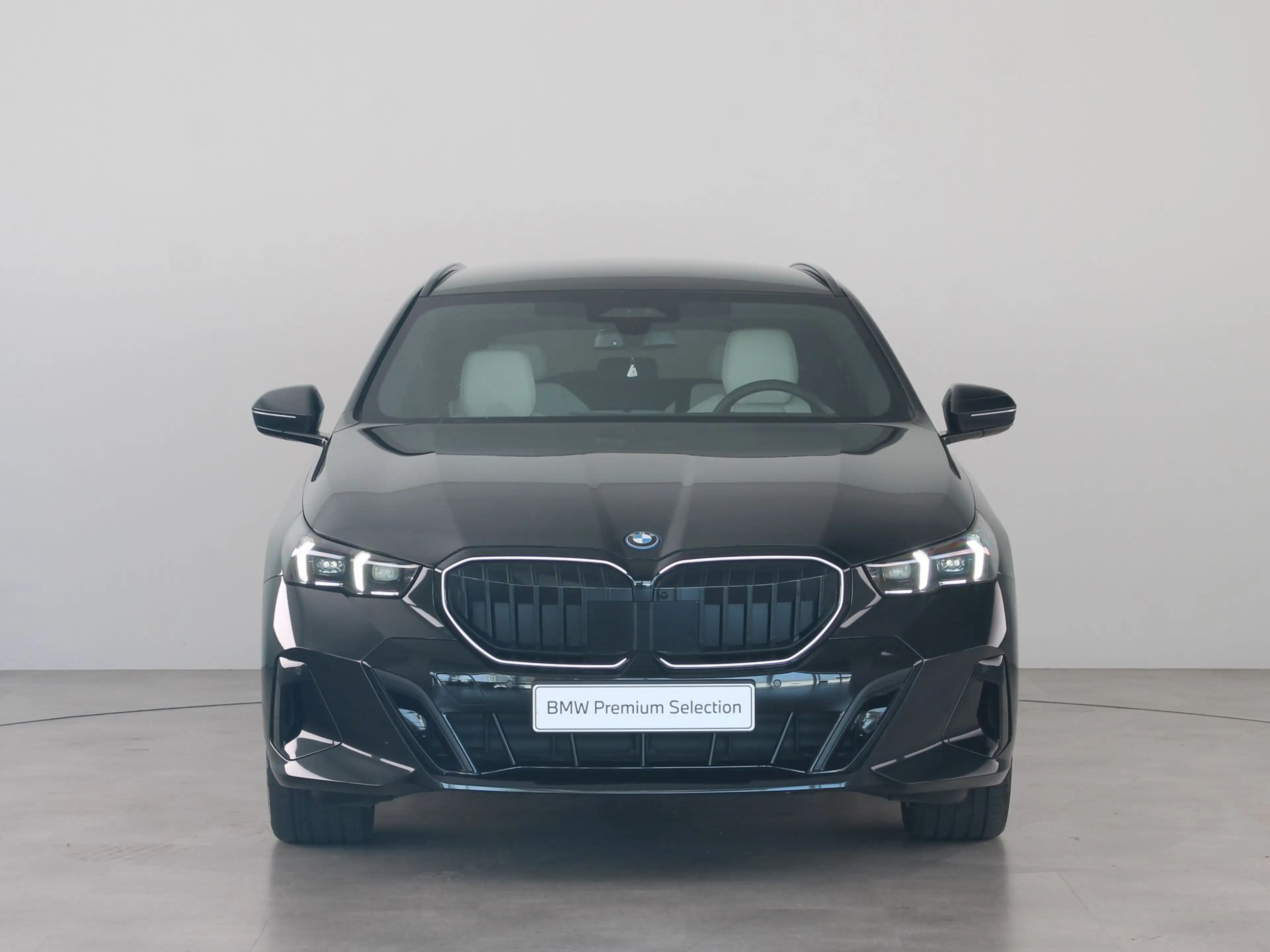 BMW 550 5 Serie 550e Touring xDrive — photo 8