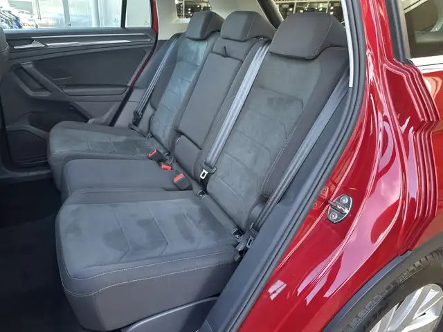 Volkswagen Tiguan view 13