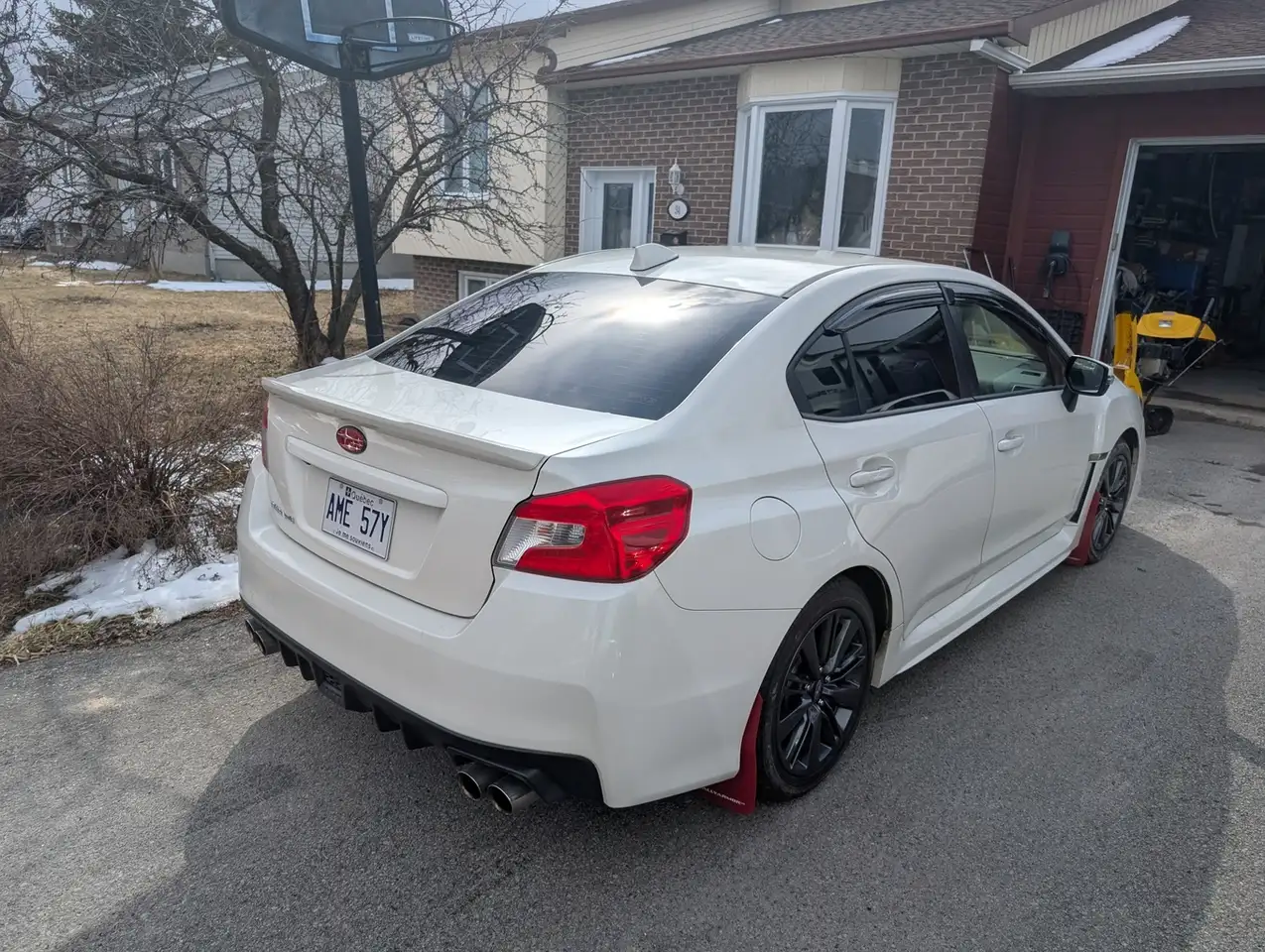 Subaru WRX снимка Subaru WRX