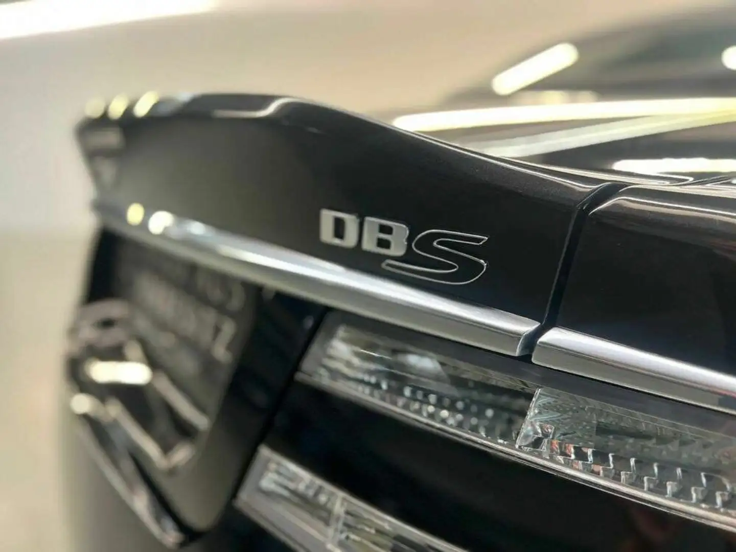 Aston Martin DBS Volante Touchtronic II V12 Wartung 05/2024! Negro - 1