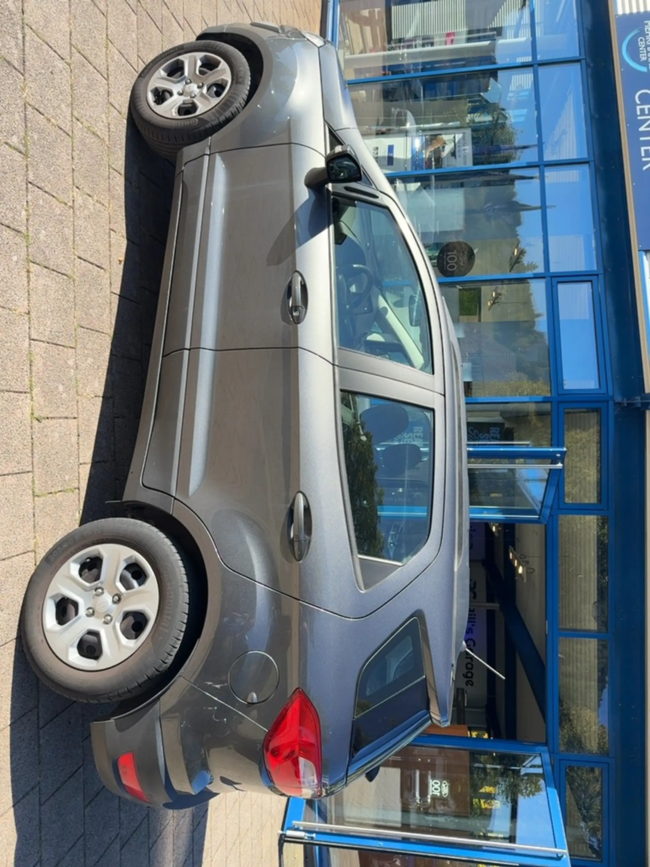 Ford EcoSport Cool — photo 8