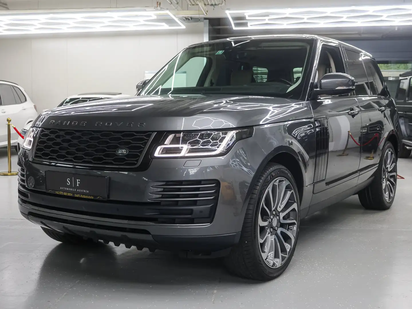 Land Rover Range Rover Range Rover Vogue 3.0 TD V6 HSE Grijs - 2