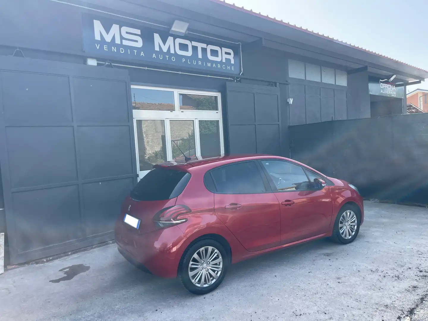 Peugeot 208 1.2 puretech Allure Rouge - 2