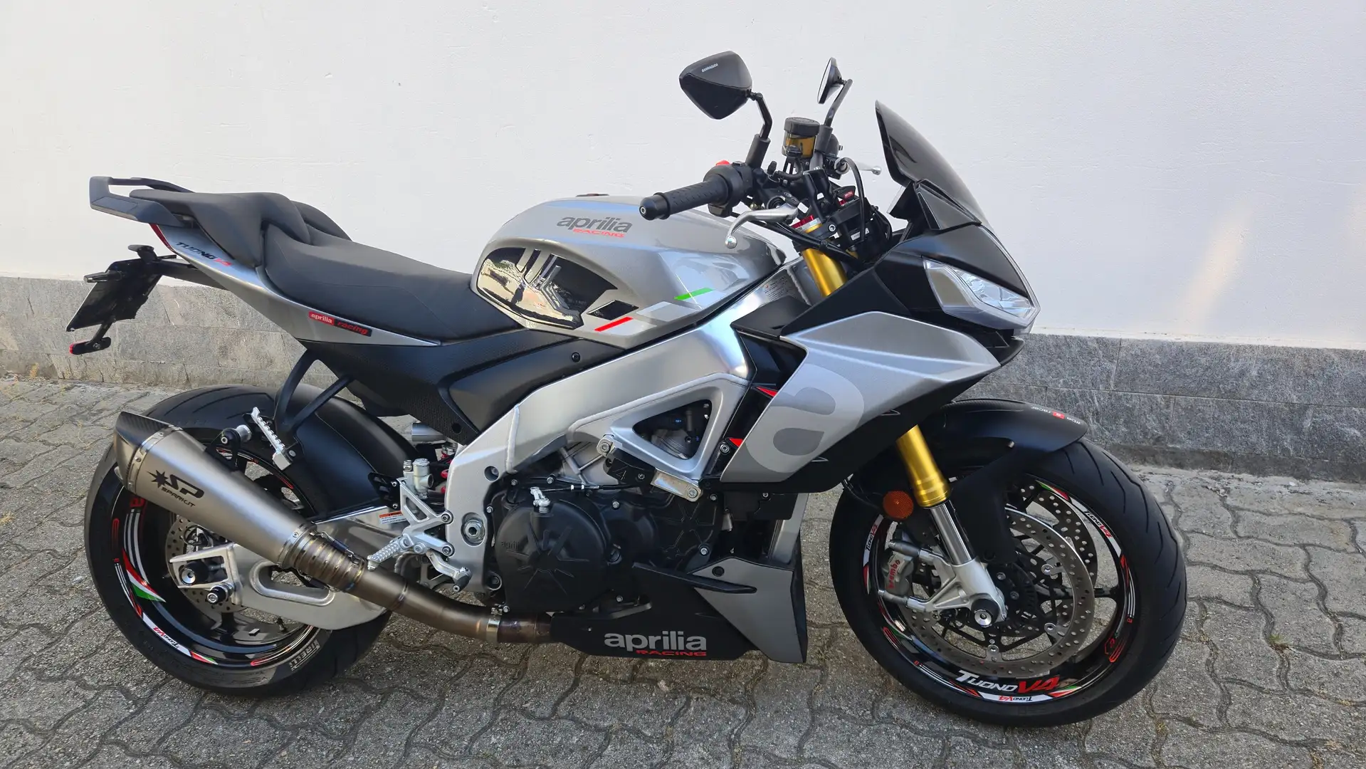 Aprilia Tuono TUONO 1100 BASE ABS Gri - 1