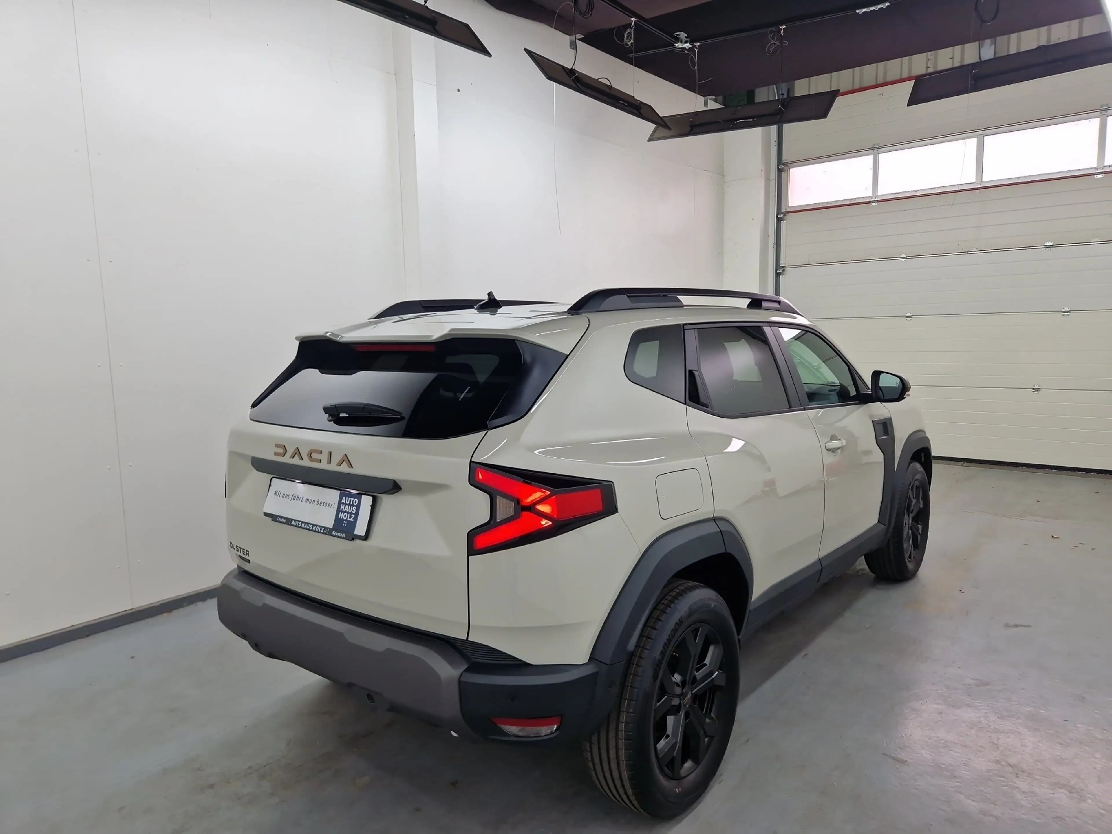 Dacia Duster Extreme Hybrid 155 Technik City — photo 4