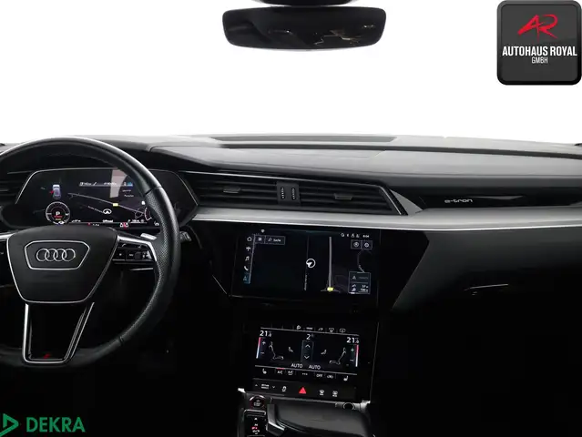 Audi E-Tron view 9