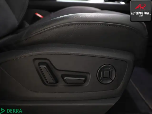 Audi E-Tron view 12