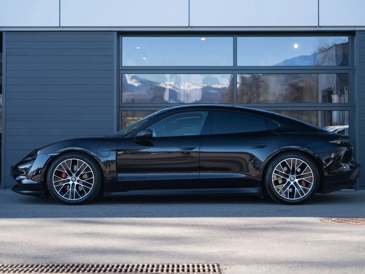 Porsche Taycan 4S Plus Schwarz - 2
