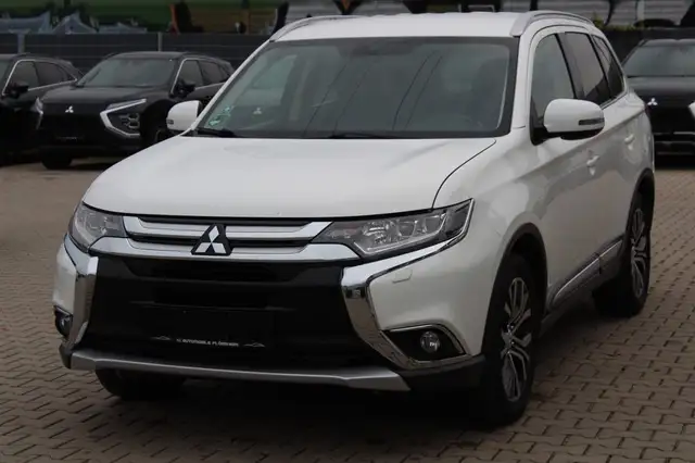 Mitsubishi Outlander 2.2 Star+ 4WD Aut. AHK