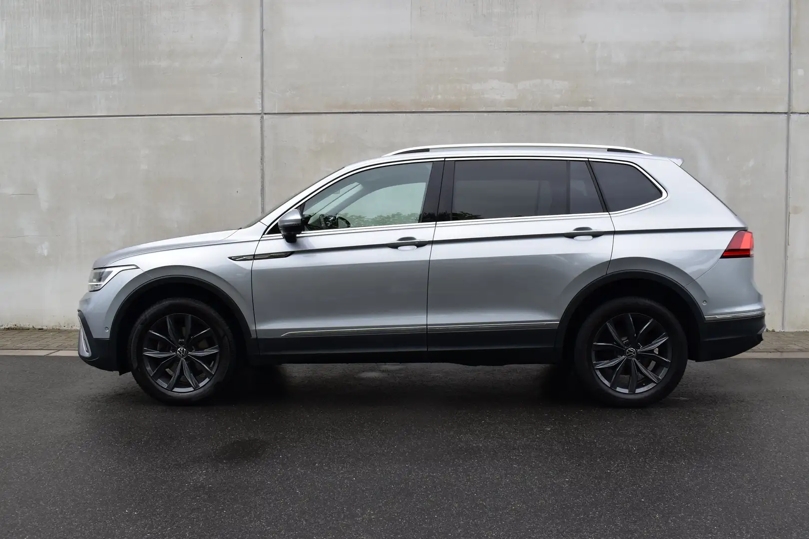 Volkswagen Tiguan Allspace 2.0 TDI DSG FaceLift  *  7 Places * TVA-BTW Noir - 2