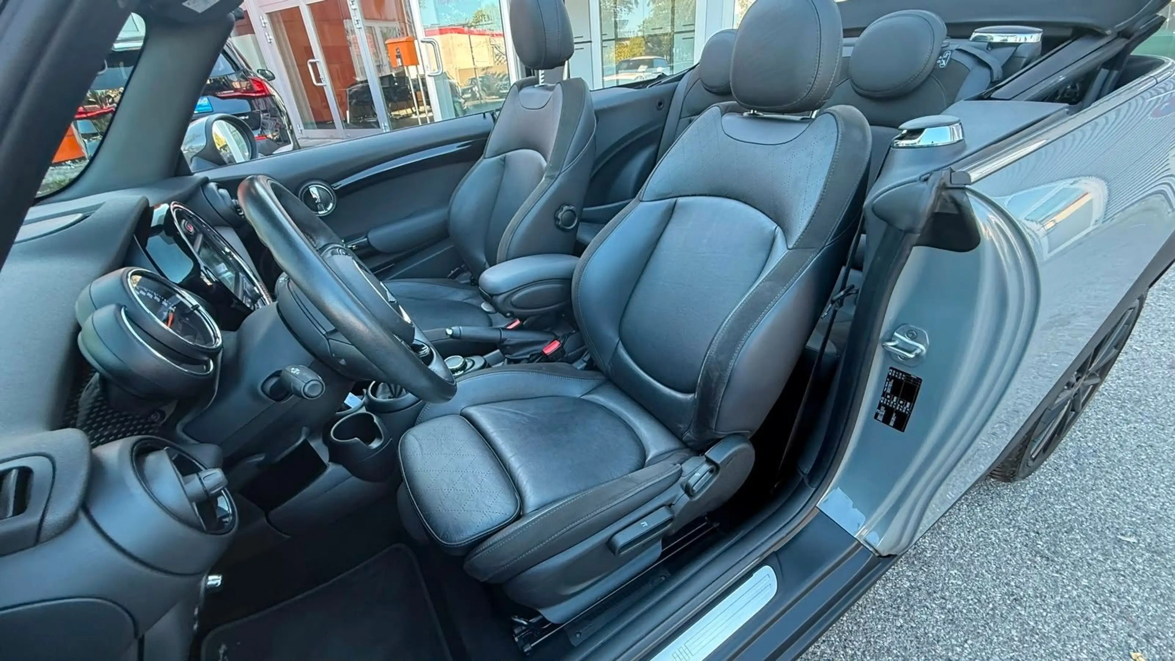 MINI Cooper S Cabrio /Leder/Navi — photo 13