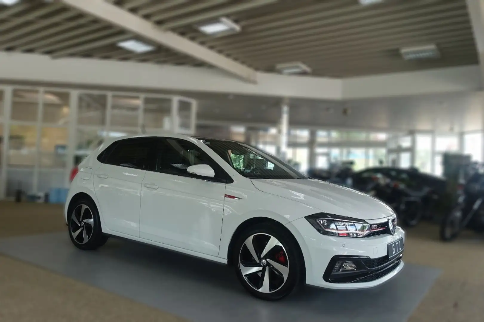 Volkswagen Polo VI GTI DSG; NAV LED PANO ACC SportSelect... Weiß - 2