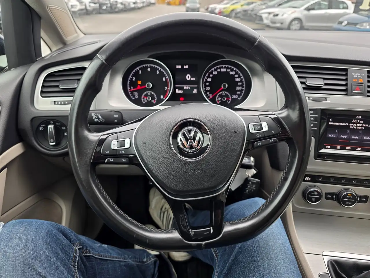 Volkswagen Golf снимка Volkswagen Golf