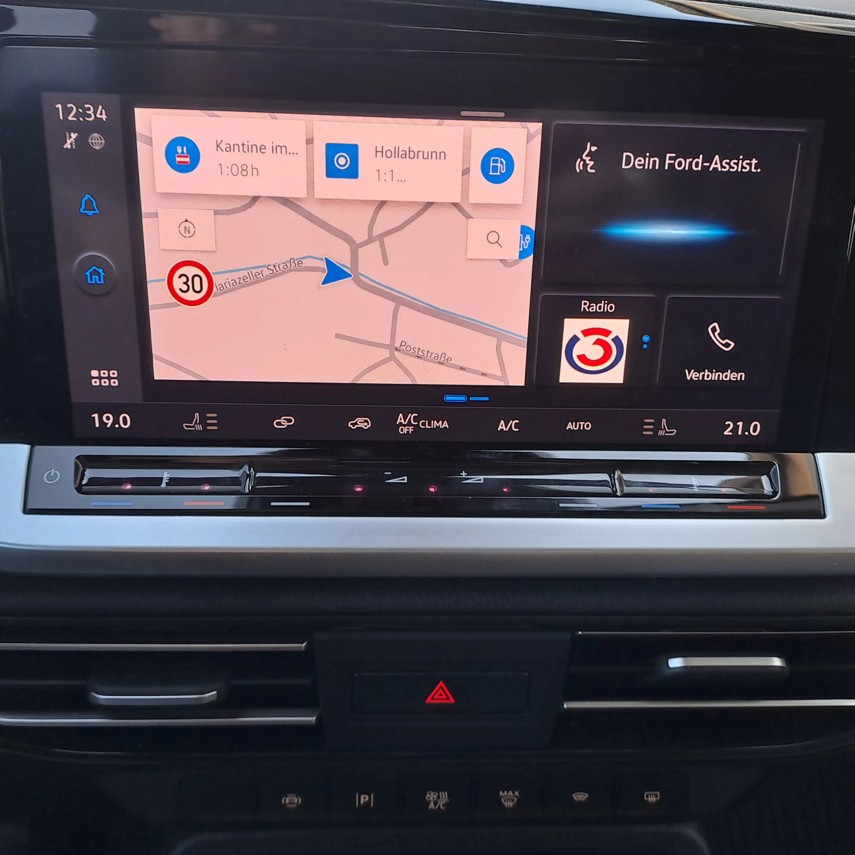 Ford Tourneo Connect Titanium L2H1 — photo 7