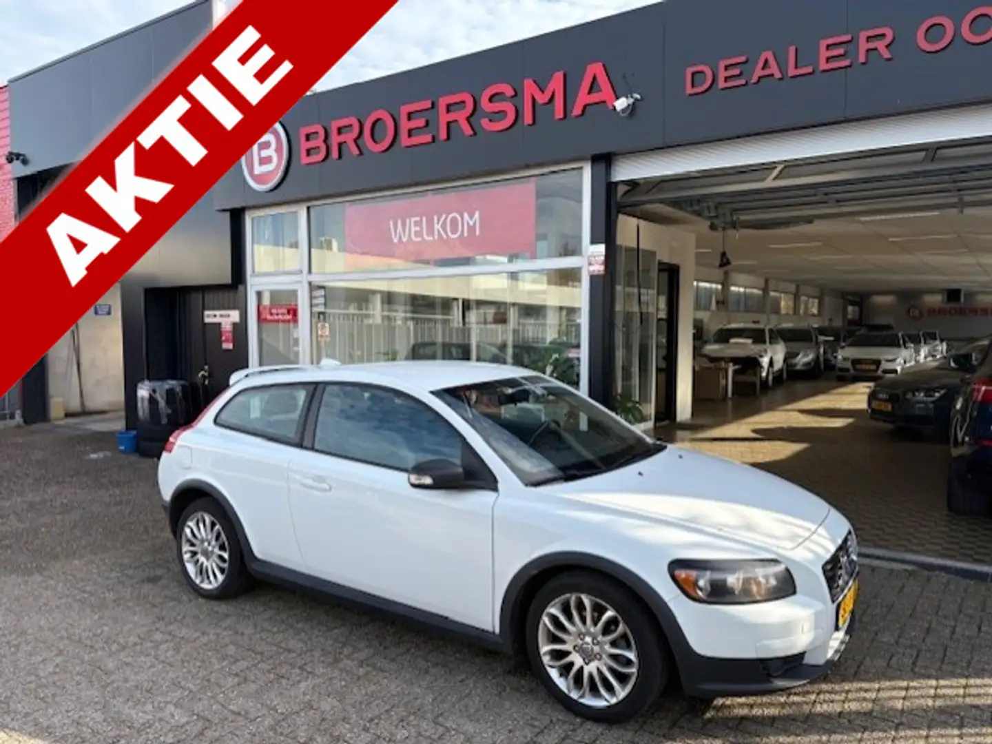 Volvo C30 1.8 Sport DEALERONDERHOUDEN *LEER * XENON * Wit - 1
