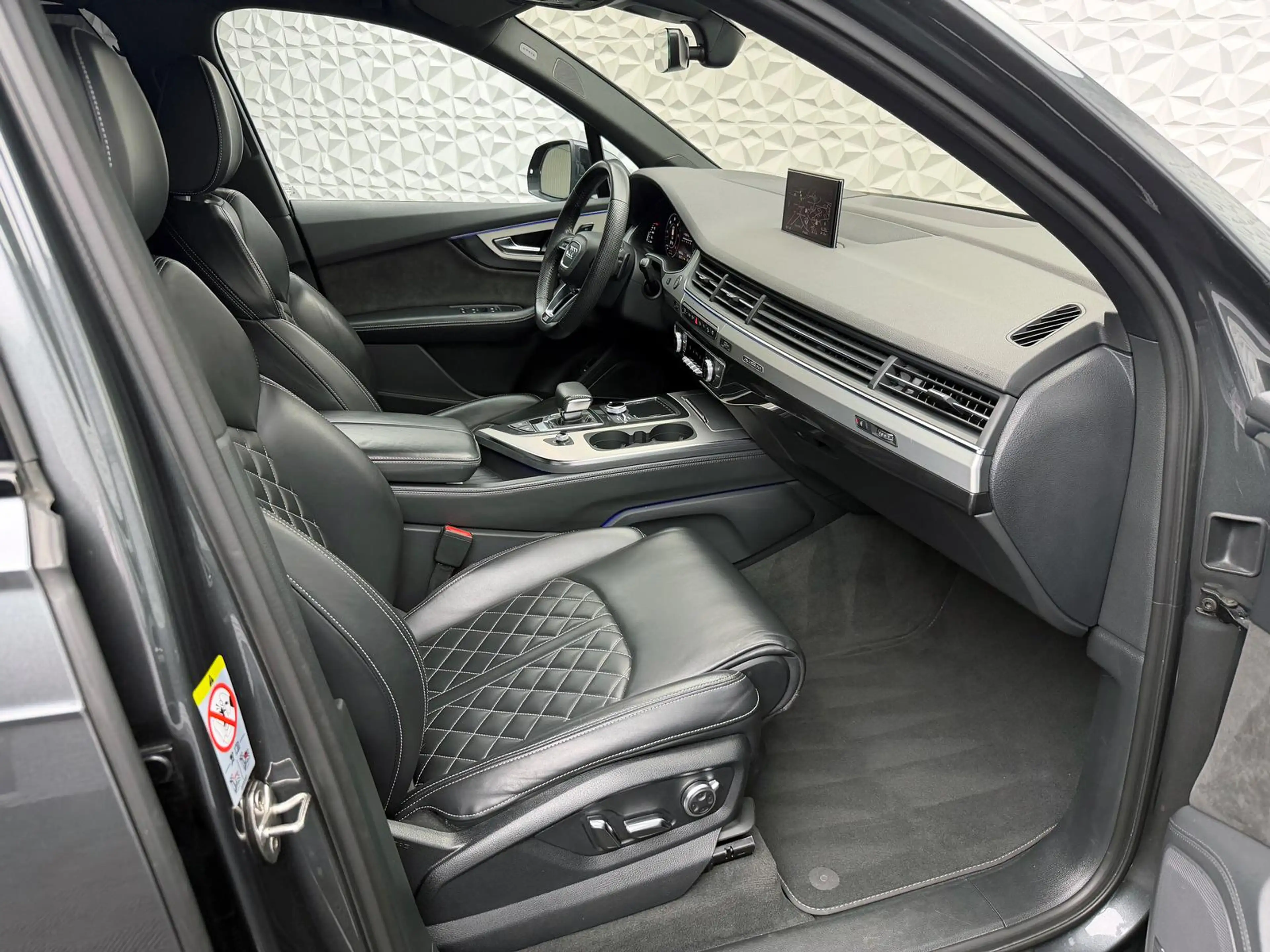 Audi Q7 50TDI*S-LINE*7-SITZE*ALLRADLENK*BOSE*PANO*NIGHTV — photo 9
