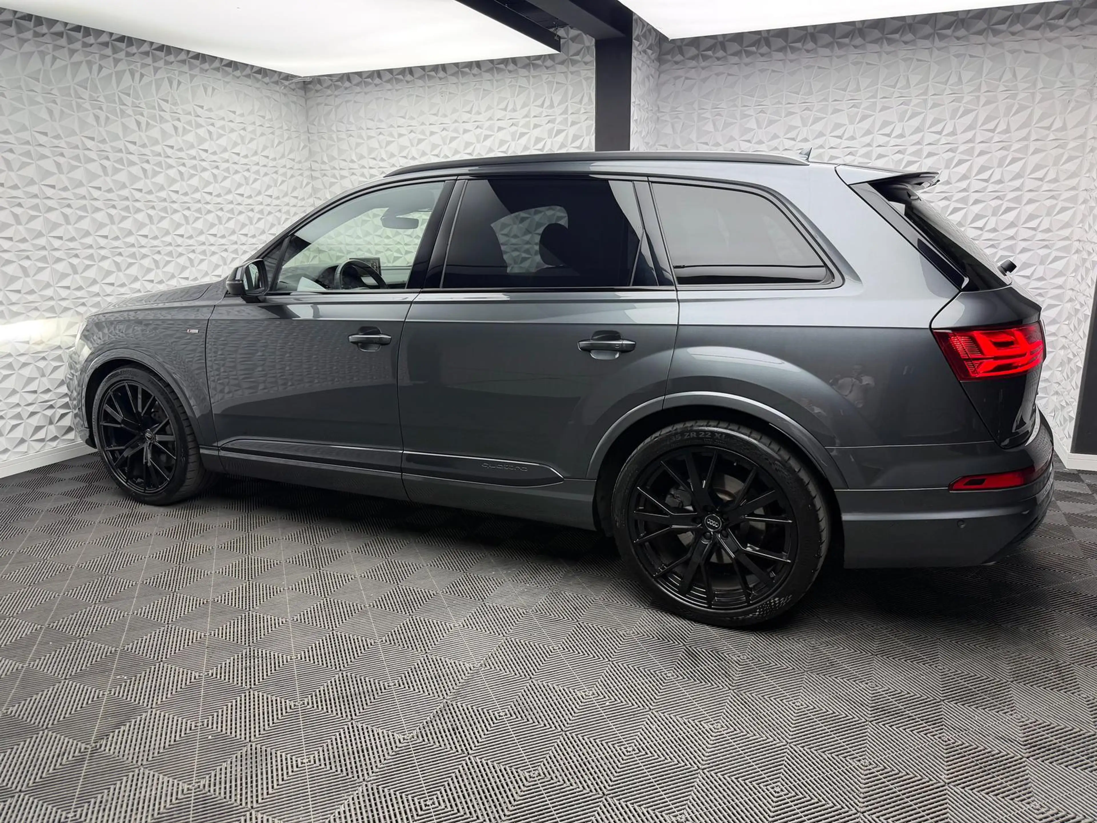 Audi Q7 50TDI*S-LINE*7-SITZE*ALLRADLENK*BOSE*PANO*NIGHTV — photo 5