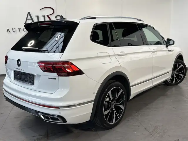 Volkswagen Tiguan Allspace view 4