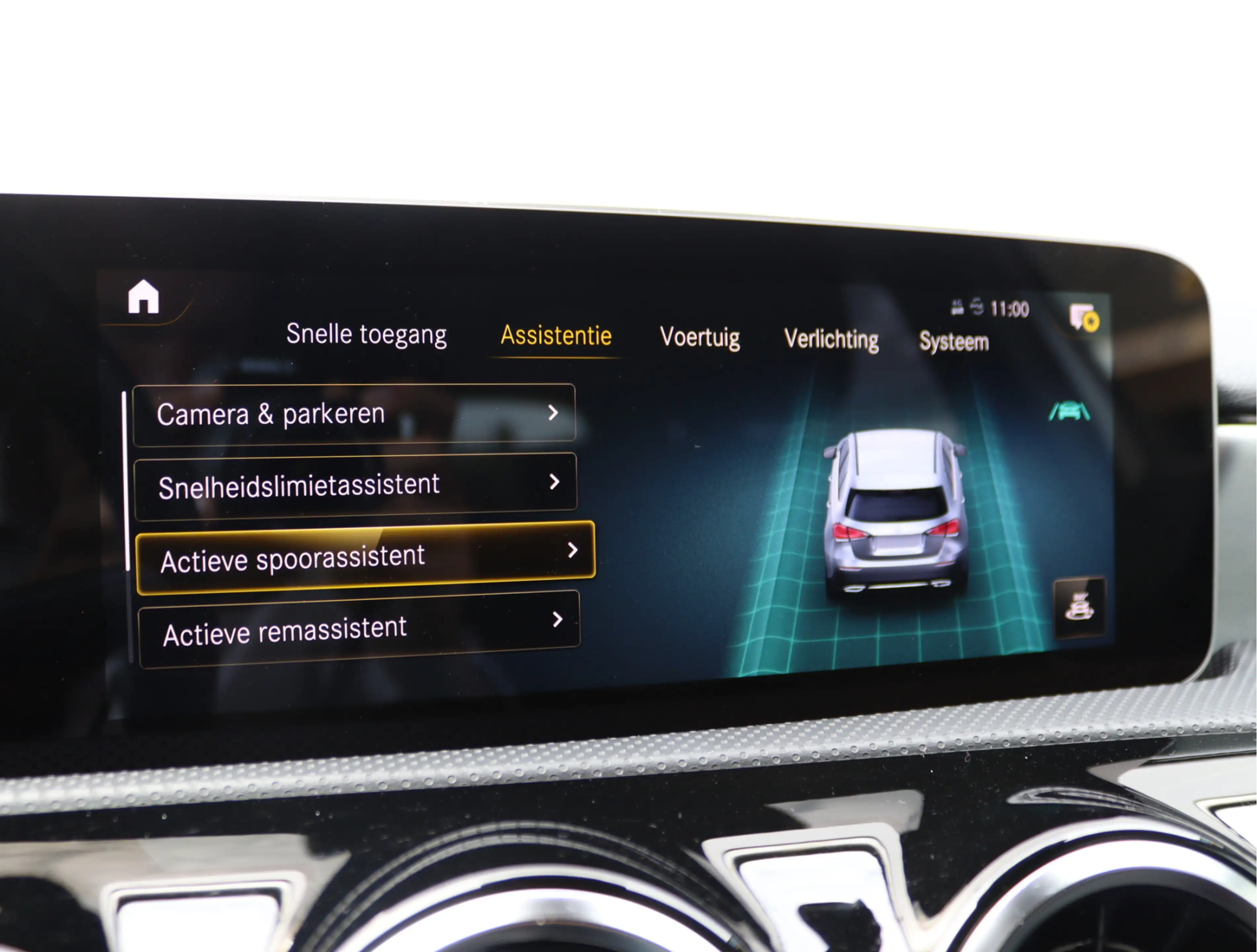 Mercedes-Benz A 220 Launch Edition | Widescreen | Camera | Org. NL — photo 42
