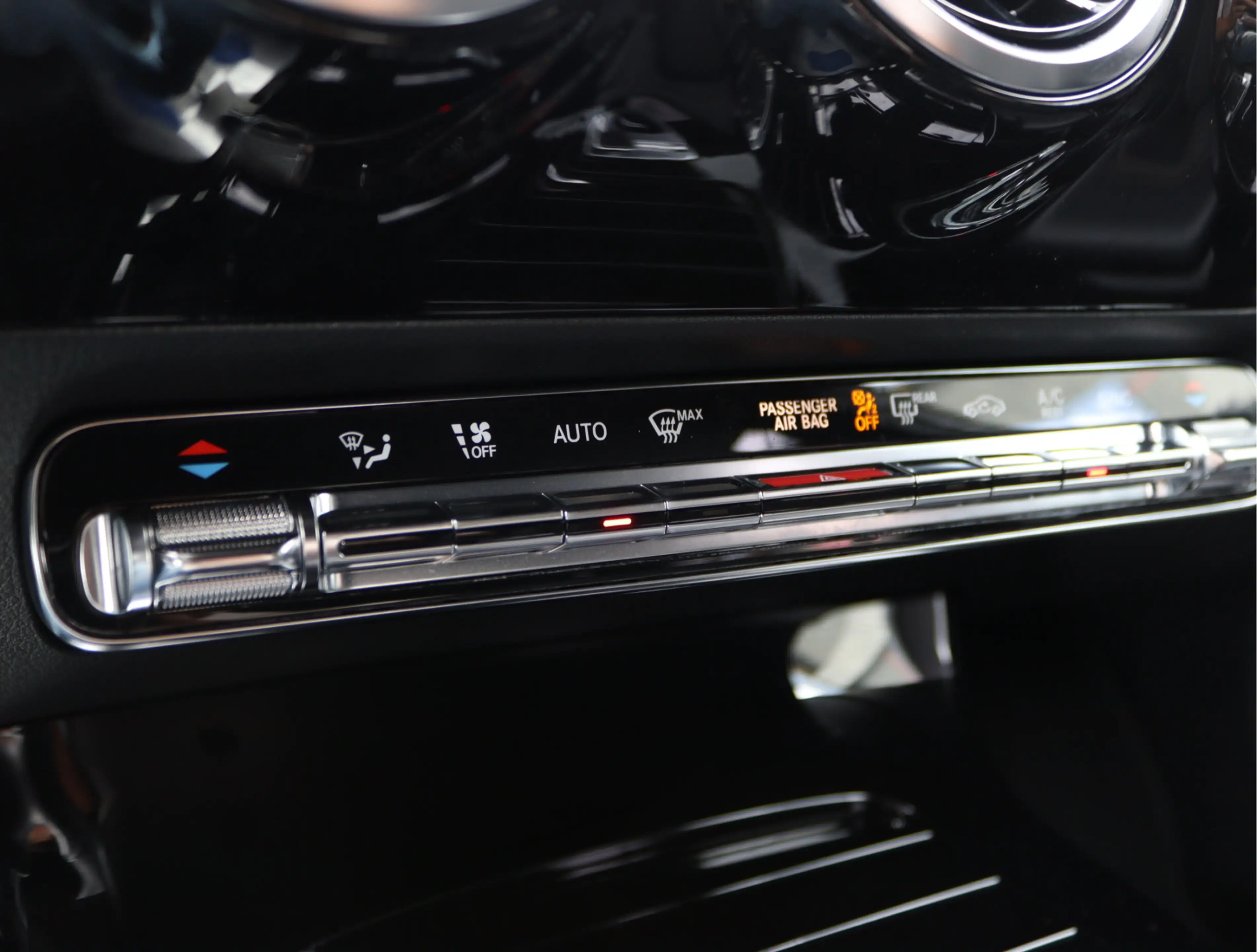 Mercedes-Benz A 220 Launch Edition | Widescreen | Camera | Org. NL — photo 48