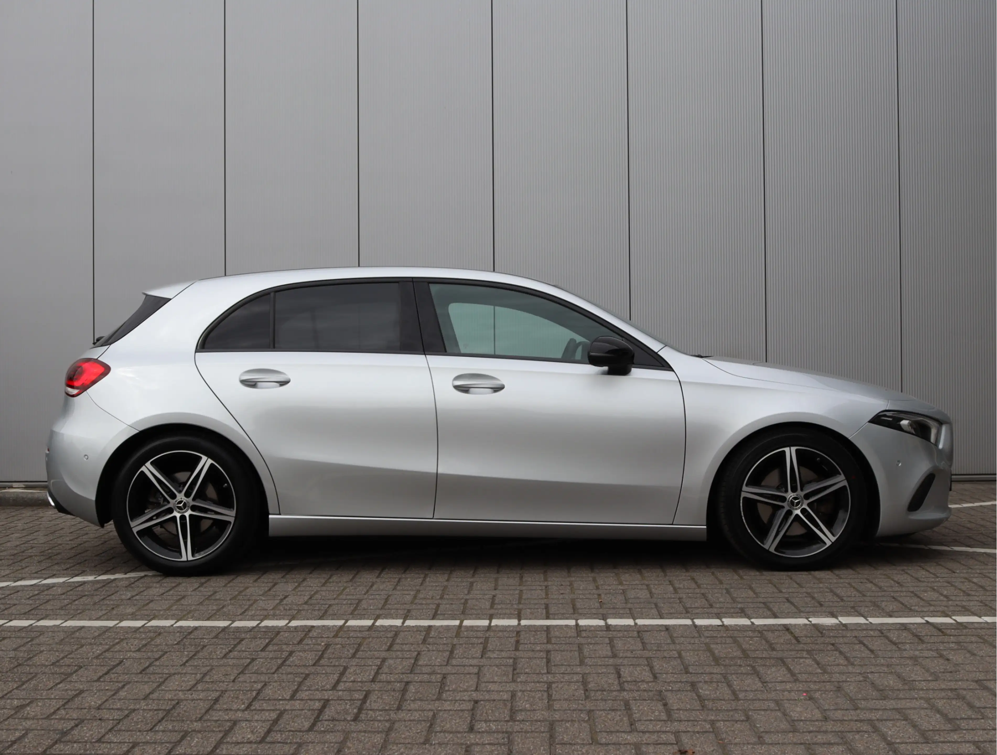 Mercedes-Benz A 220 Launch Edition | Widescreen | Camera | Org. NL — photo 16