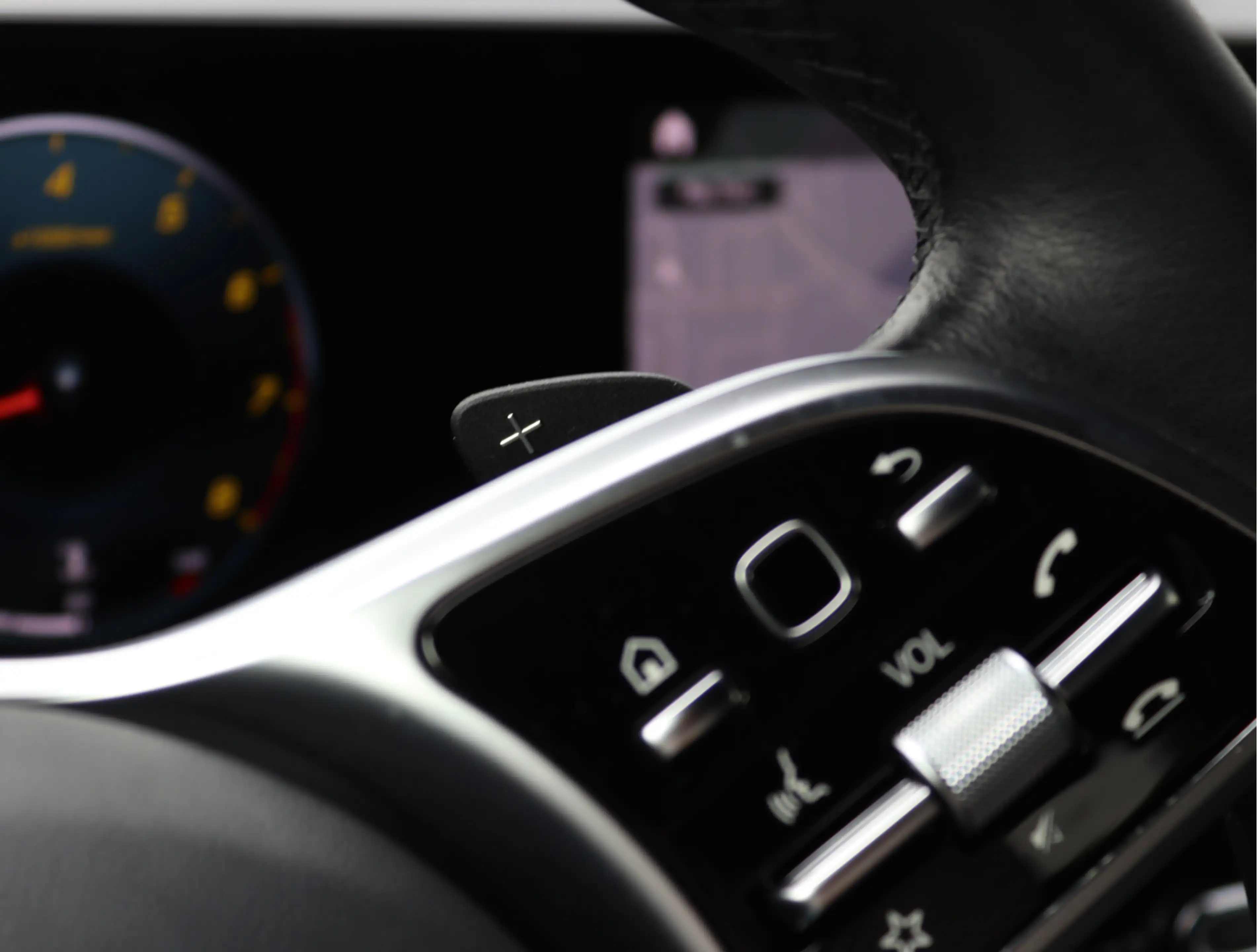 Mercedes-Benz A 220 Launch Edition | Widescreen | Camera | Org. NL — photo 30