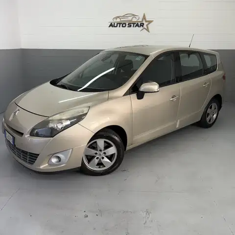 Renault Scenic view 2