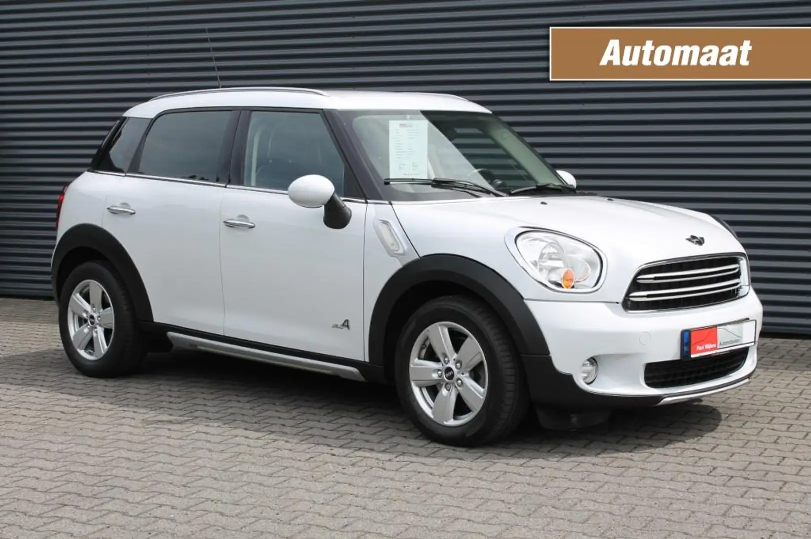 MINI Cooper Countryman 1.6 Countryman Cooper ALL4 Pepper Uitv. AUTOMAAT - Wit - 1