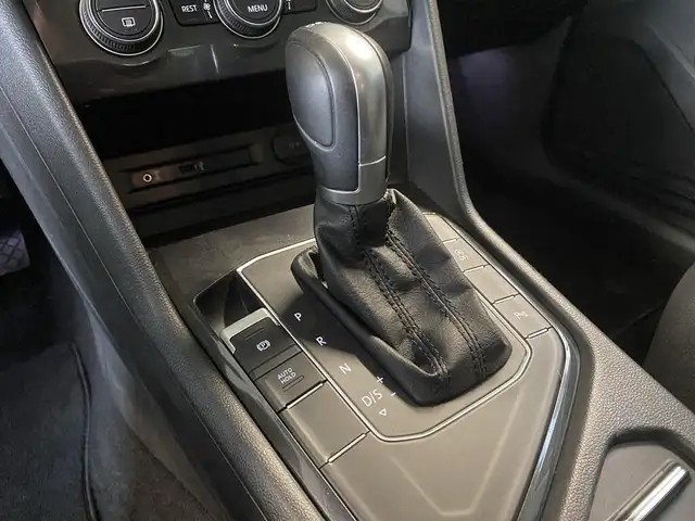 Volkswagen Tiguan view 26