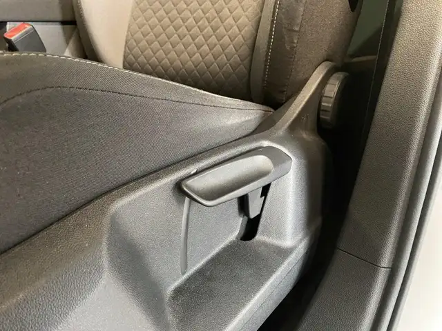 Volkswagen Tiguan view 21