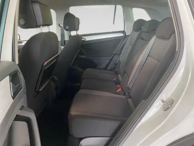 Volkswagen Tiguan view 7