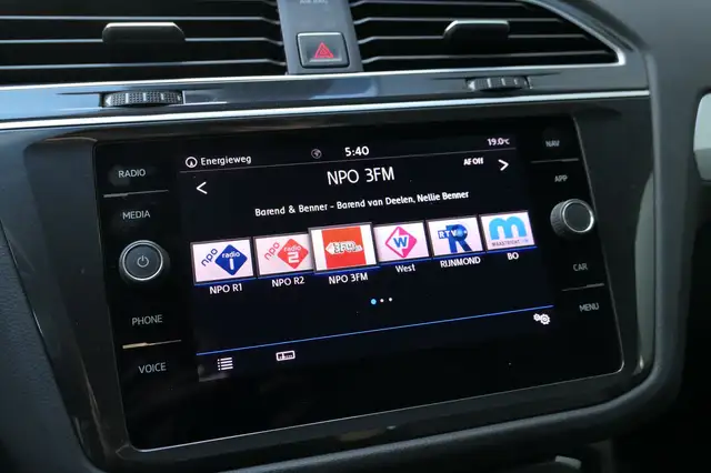 Volkswagen Tiguan view 11